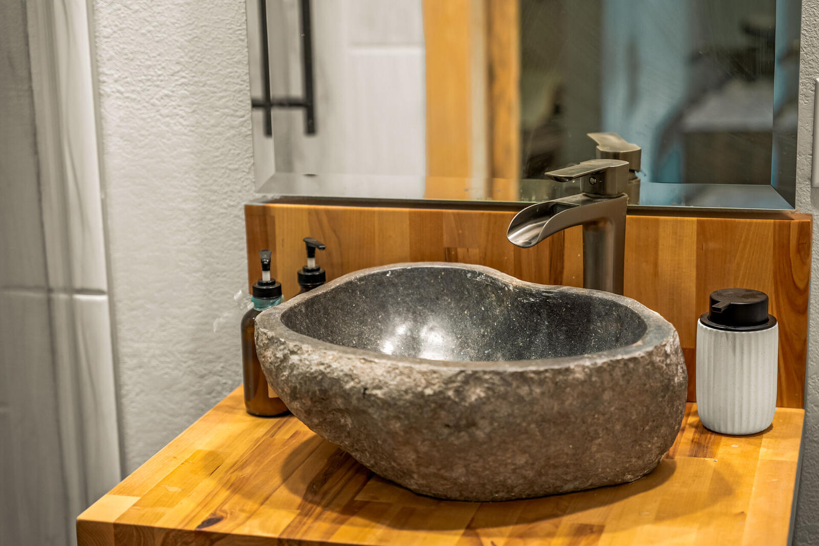 Third bath fixtures